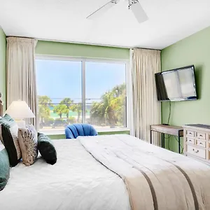  Apartment Leeward Key 204